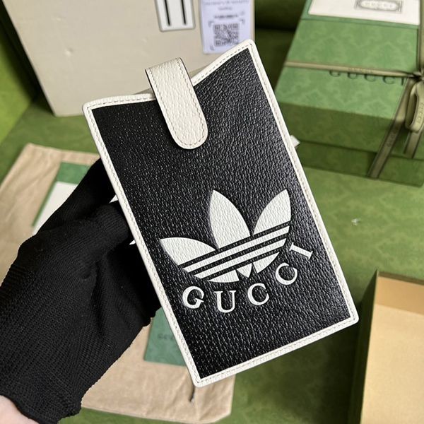 アディダス×グッチ ショルダー付 スマホケース コピー guc66268