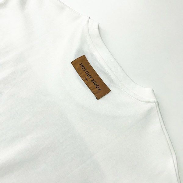 争奪戦ルイヴィトン フラワータペストリー Tシャツ 偽物 1AAGWM