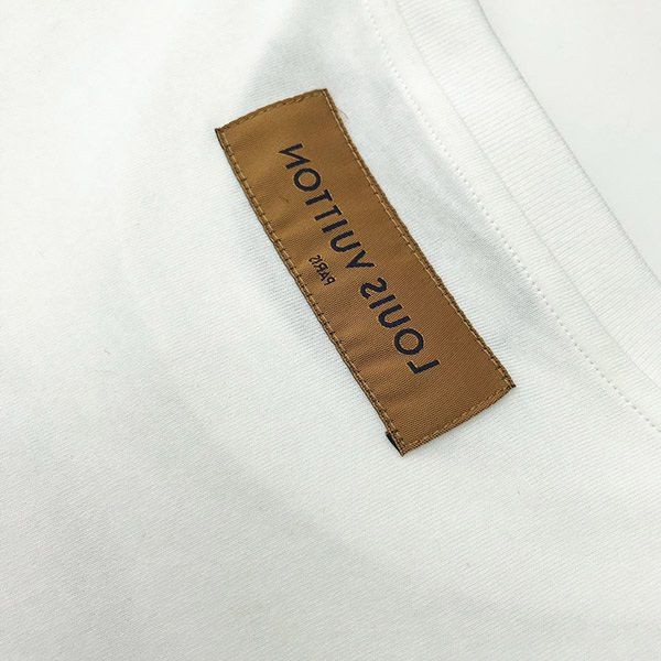 争奪戦ルイヴィトン フラワータペストリー Tシャツ 偽物 1AAGWM