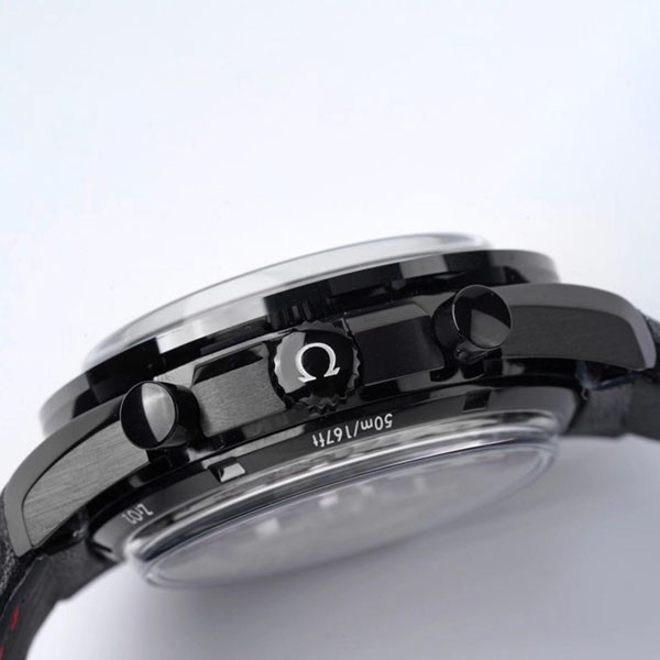 オメガ スピードマスター 偽物★ムーンウォッチ ダーク サイド オブ ムーン ピッチ ブラック 44.2mm 311.92.44.51.01.004