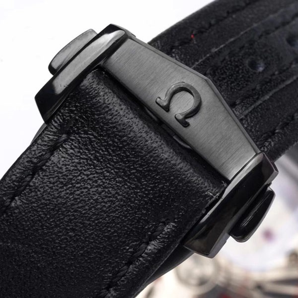オメガ スピードマスター 偽物★ムーンウォッチ ダーク サイド オブ ムーン ピッチ ブラック 44.2mm 311.92.44.51.01.004