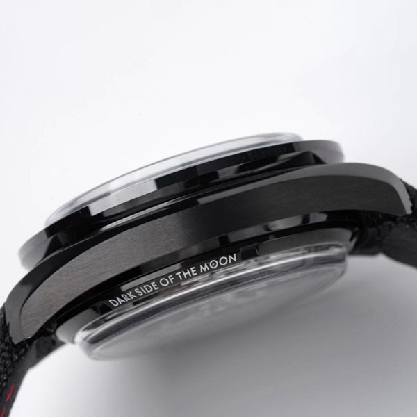 オメガ コピー★スピードマスター ムーンウォッチ ダーク サイド オブ ムーン 44.2mm 311.92.44.51.01.006