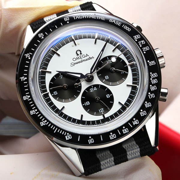 オメガ スピードマスター コピー ムーンウォッチ CK2998 リミテッド 42mm 2色 311.32.40.30.02.001