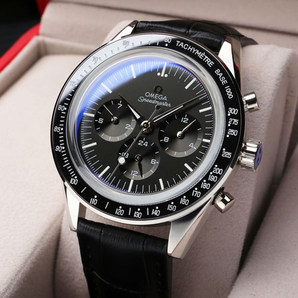 オメガ スピードマスター コピー ムーンウォッチ CK2998 リミテッド 42mm 2色 311.32.40.30.02.001
