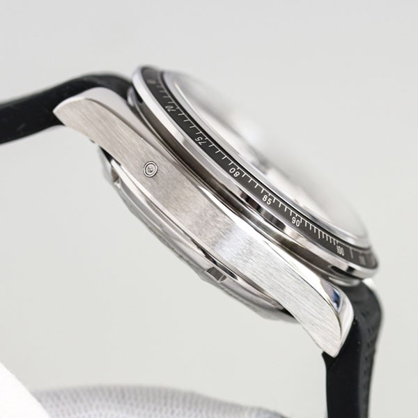 オメガ スピードマスター レーシング スーパーコピー 40mm 326.32.40.50.02.001