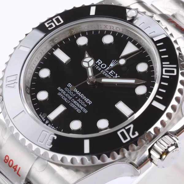 ロレックス サブマリーナ コピー ノンデイト 124060 ブラック 41mm 自動巻き