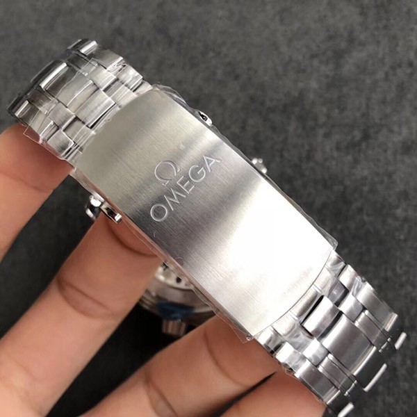 セール ♪オメガ 偽物 シーマスター ダイバー300 コーアクシャル マスタークロノメーター omz27358