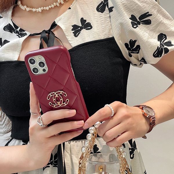 セール ♪シャネル iPhone 13/13 Pro クラシック ケース コピー shr27567