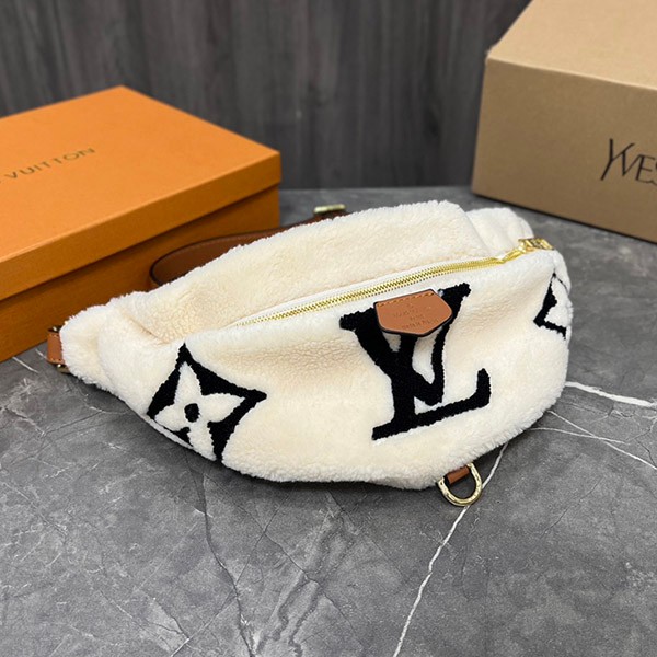 大人気!ルイヴィトン モコモコ バッグ 偽物 モノグラム テディ バムバッグ もこもこ M55425