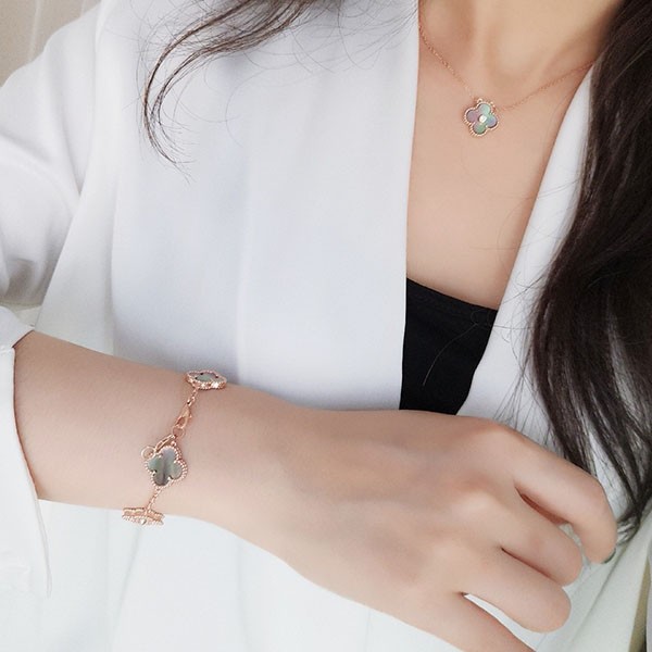欲しい♡超限定♪ヴァンクリーフ&アーペル*ヴィンテージ偽物 アルハンブラ ブレスレット vah27940