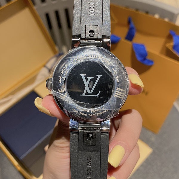 ルイヴィトン スマートウォッチ 偽物フルタッチスクリーン 42mm vuh09134