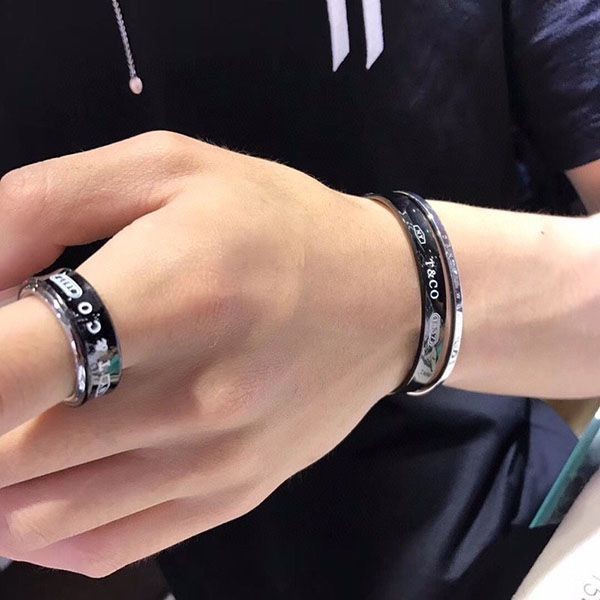 超希少!ティファニー スクエア ブレスレット 偽物 Tii61462