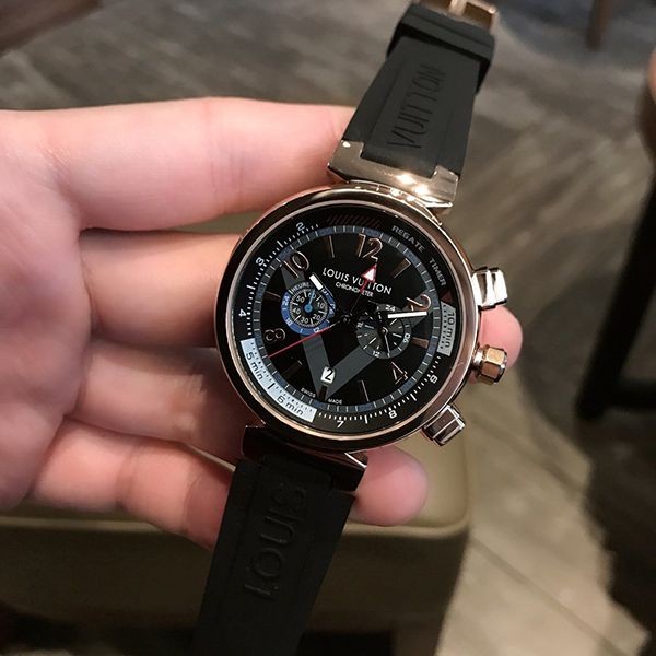 ルイヴィトン 偽物 タンブール クロノグラフ 41mm vuw93611