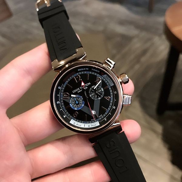 ルイヴィトン 偽物 タンブール クロノグラフ 41mm vuw93611