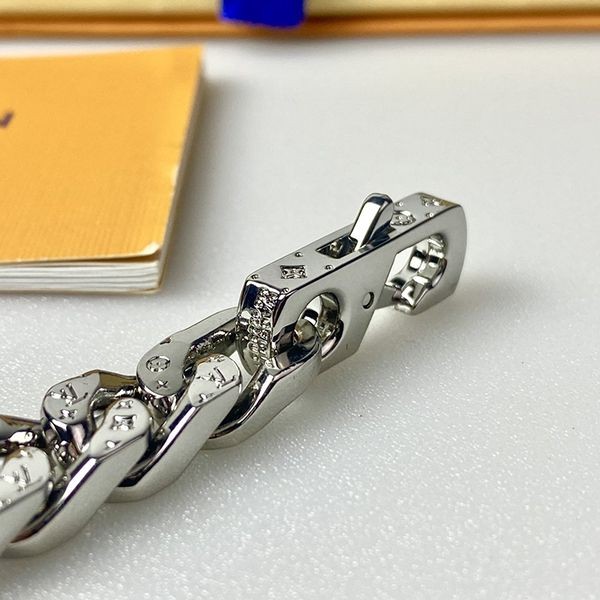 ルイヴィトン ブレスレット コリエチェーン 偽物 vuu54846