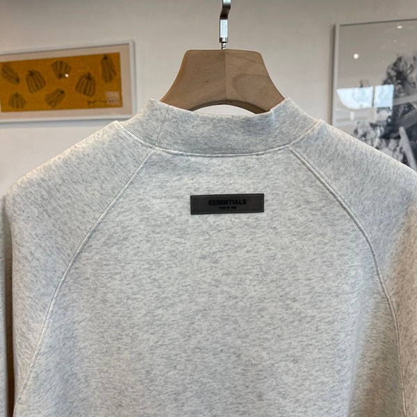 レア!フィアオブゴッド ESSENTIALS 1977 ロゴ 長袖 Tシャツ コピー fim00390