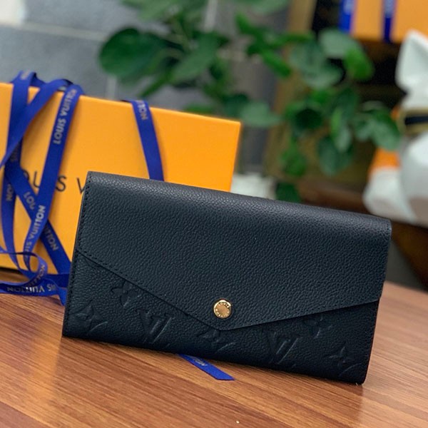 大人気 ルイヴィトン 財布 偽物 ポルトフォイユ サラ 二つ折り長財布