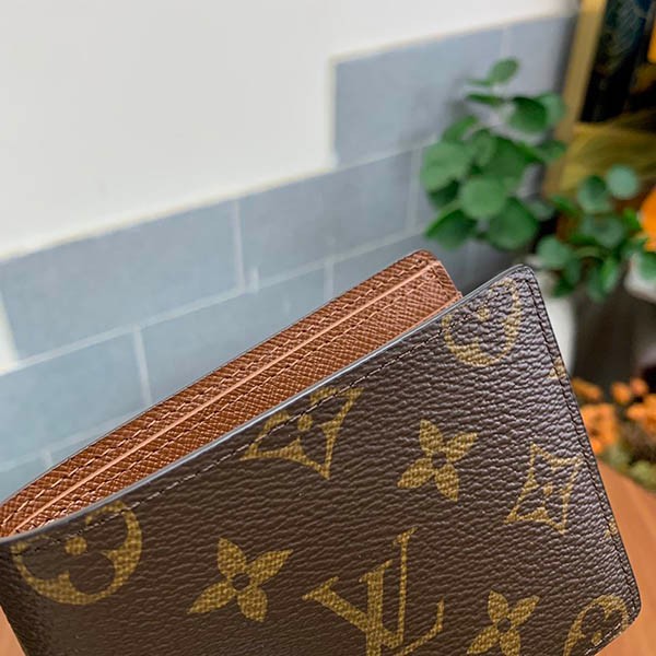 ルイヴィトン 偽物 タイガ モノグラム 二つ折り財布 vuy05596