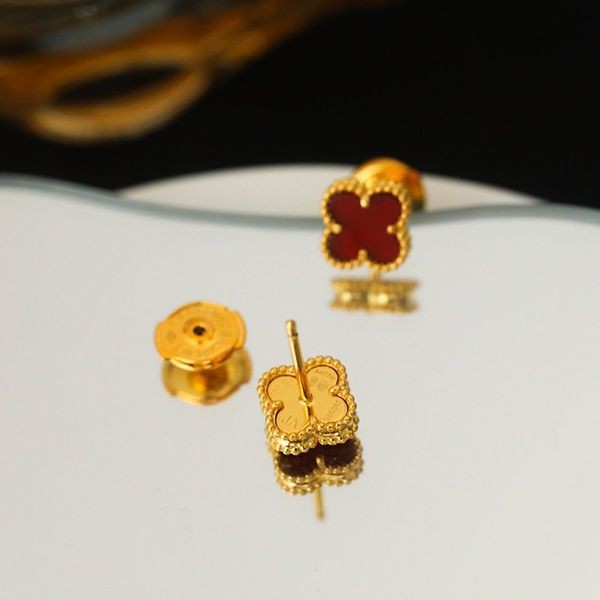 ヴァンクリーフ&アーペル アルハンブラ 偽物 ピアス vay77701