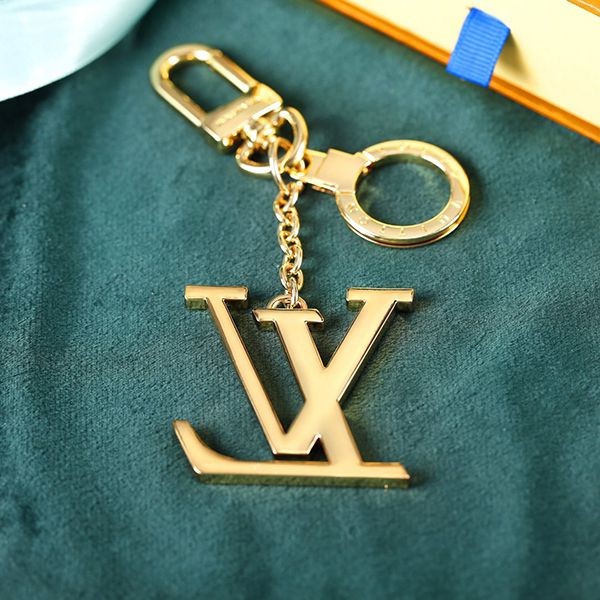 ルイヴィトン ポルト クレ LV ファセット 偽物 vul32903
