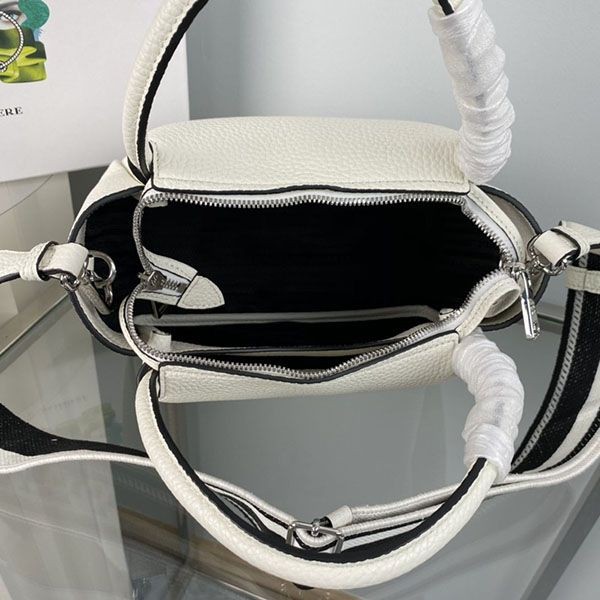 プラダ スモール レザー ハンドバッグ コピー pum78725