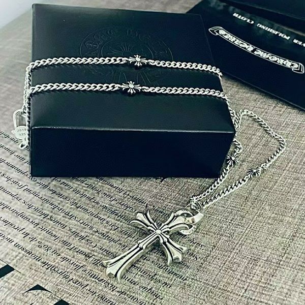 クロムハーツ ネックレス 偽物 ダガー シルバー Kua37350