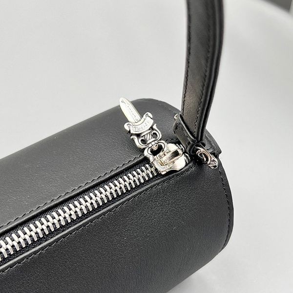 注目度抜群!クロムハーツ 偽物 クロス バケツバッグ Kun45818