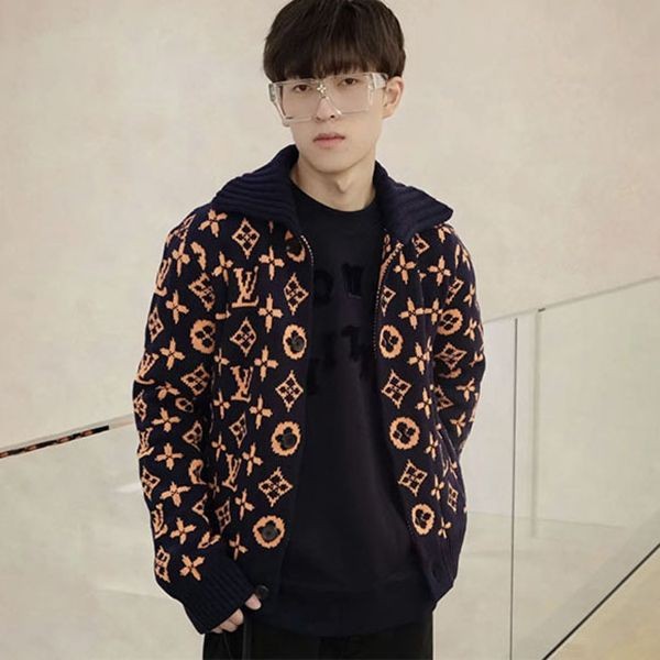 ルイヴィトン 偽物 カーディガン オレンジ蛍光モノグラム 1AAU8T