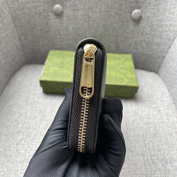 絶対欲しい!グッチ オーストリッチ ジップアラウンドウォレット 偽物 gud26582