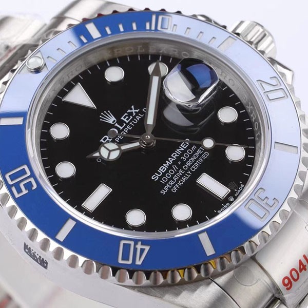 ロレックス サブマリーナ デイト41mm 偽物 ホワイトゴールド メンズ 自動巻き 126619LB