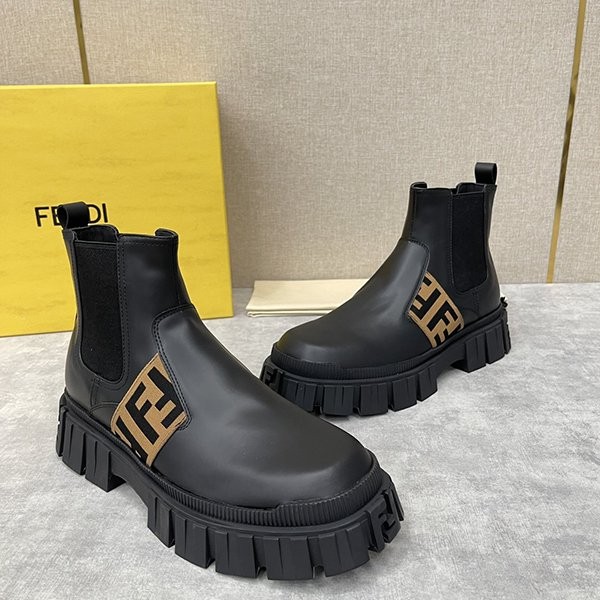 注目度抜群!フェンディ レザーブーツ 偽物 高品質 fei17639