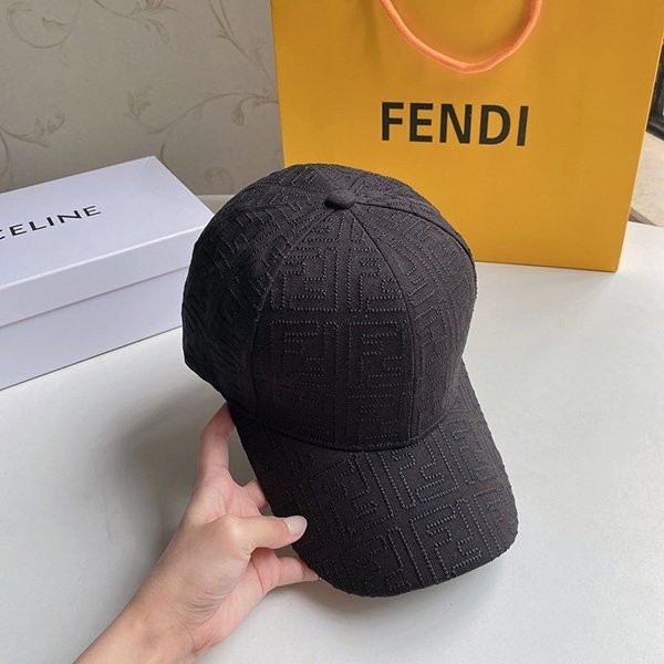 注目★フェンディ偽物 FFモチーフ キャンバス ロゴ ベースボールキャップ fer93871