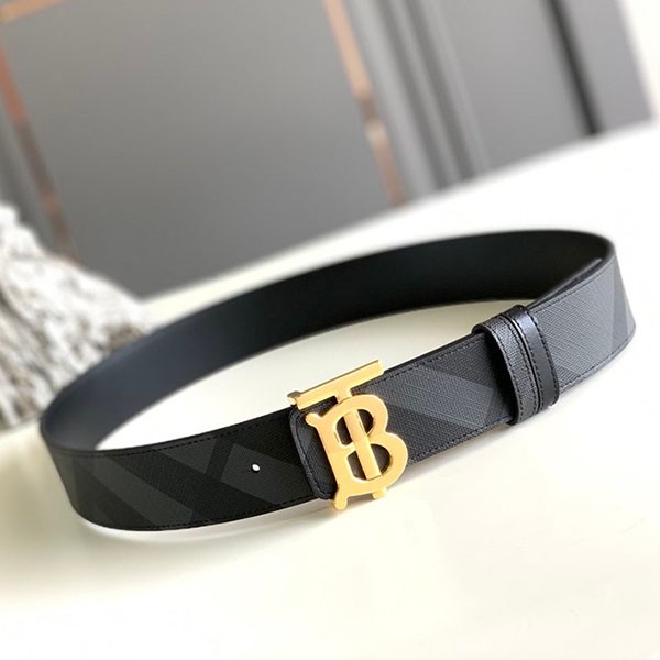 入手困難 バーバリー 偽物 リバーシブル チャコールチェック&レザー TBベルト Bag88100