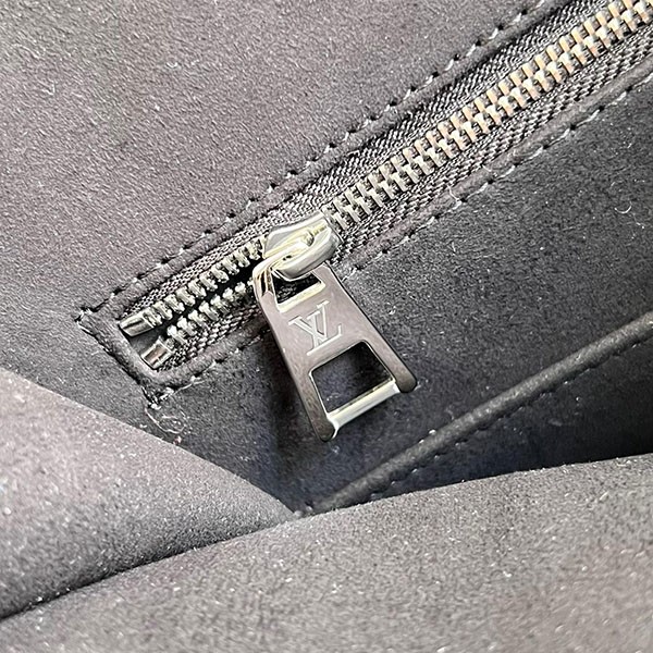 LV × YK オンザゴー MM スーパーコピー ルイ・ヴィトン × 草間彌生 M46389