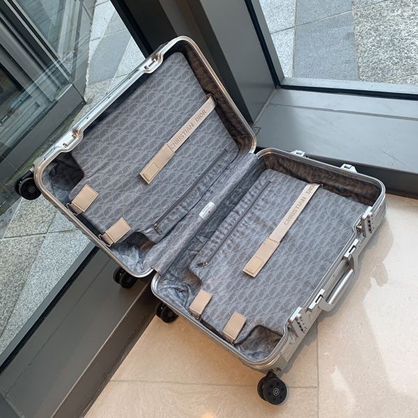 人気!ディオール×RIMOWA 偽物 トランク キャリーケース ブルー 1DRTR003YWX