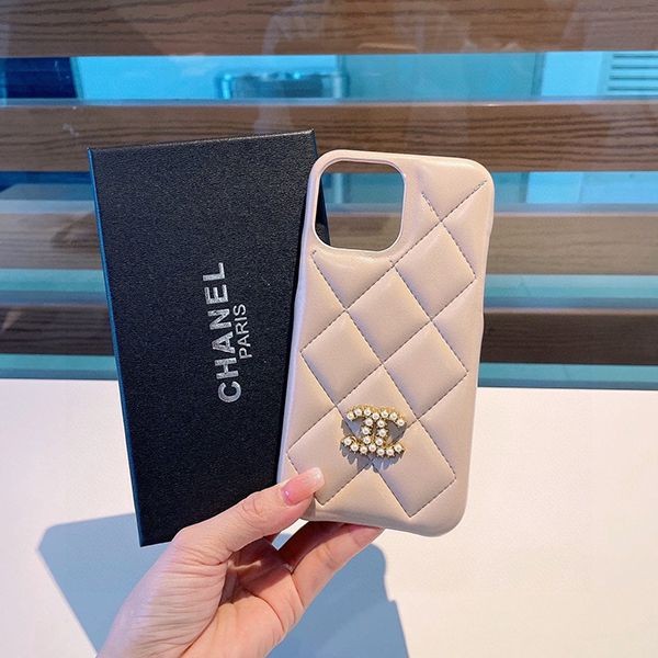 目を惹くカラー☆シャネル iPhone13 コピー/14Proケース shl73805