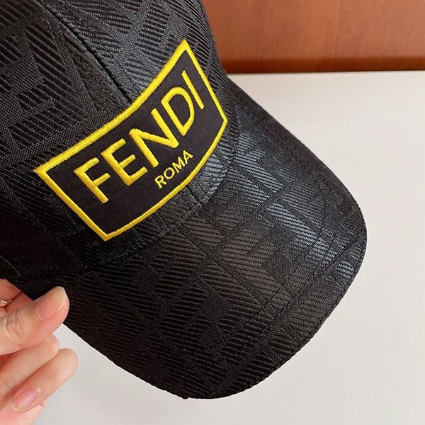 フェンディ ベースボールキャップ 偽物 争奪戦♡ feg99534