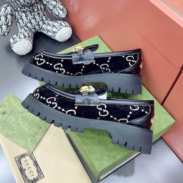 大人気!グッチ コピー ホースビットローファー レディース 靴 gum42984