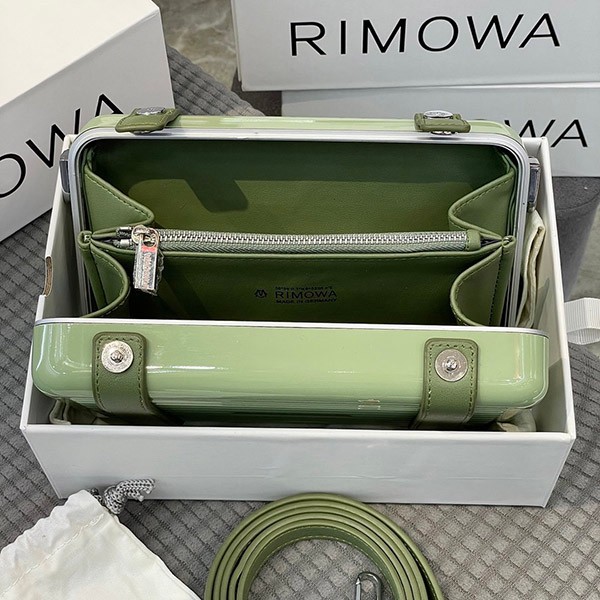 超希少!リモワ★アルミニウム製クロスボディバッグ 偽物 rir76799