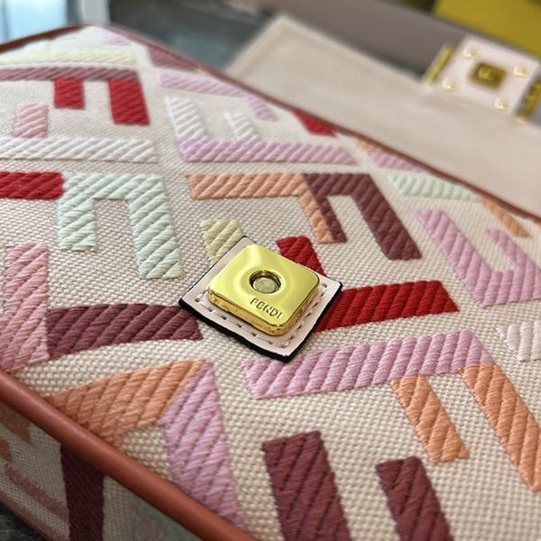 超希少!フェンディ バゲットFF刺繍 ハウンド 偽物 ショルダーバッグ feh25658