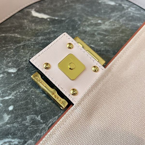 超希少!フェンディ バゲットFF刺繍 ハウンド 偽物 ショルダーバッグ feh25658