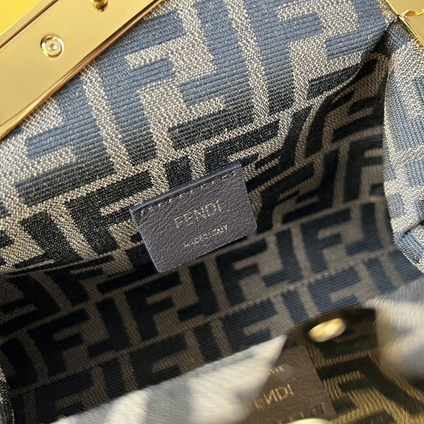 【大特価】フェンディ ファースト スモール コピーショルダーバッグ feu82374
