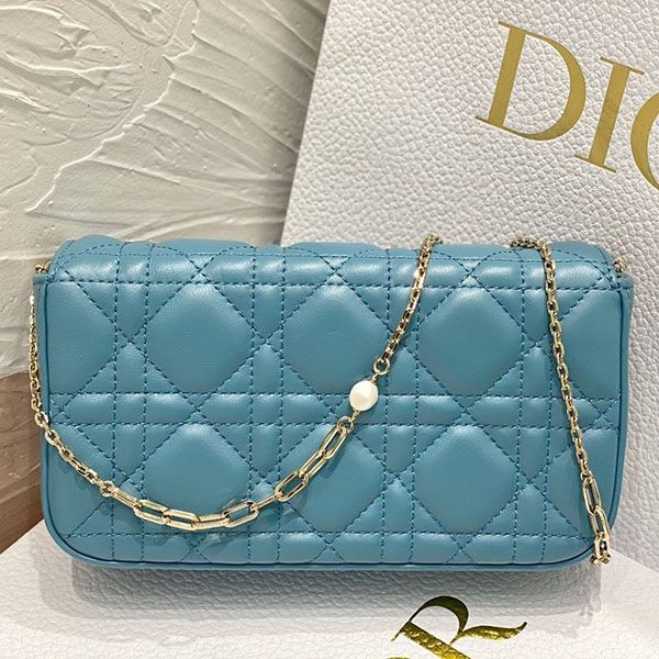 大人気!ディオール フォンポーチ 偽物 LADY ディオール ラムスキン der85369