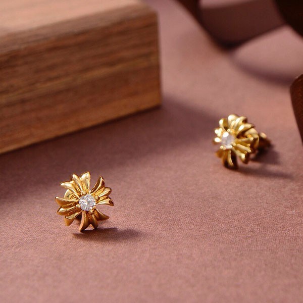 クロムハーツ ピアス コピー CHプラス スタッド 22Kゴールド センターダイヤ