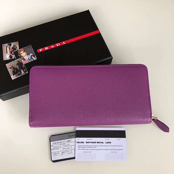 プラダ サフィアーノレザー ジップアラウンド長財布 puj06536