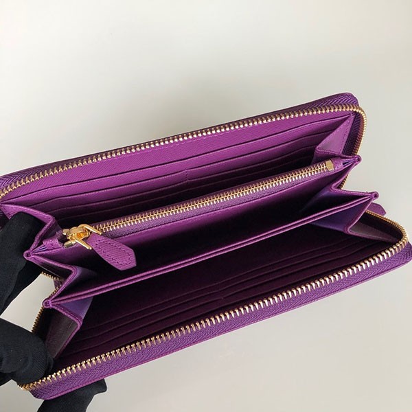 プラダ サフィアーノレザー ジップアラウンド長財布 puj06536