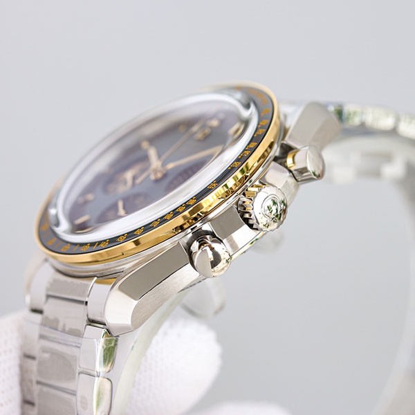 オメガ 偽物 スピードマスター ムーンウォッチ アポロ11号 50周年記念 42mm 310.20.42.50.01.001