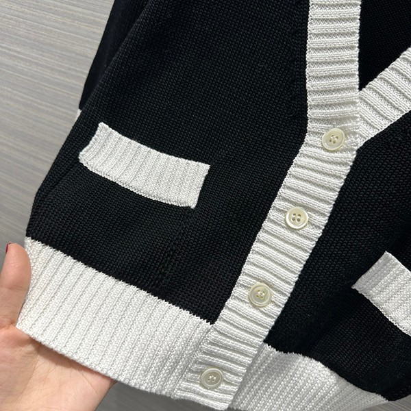 ★日本!!人気!プラダ 偽物 クロップド コットン カーディガン puq39962