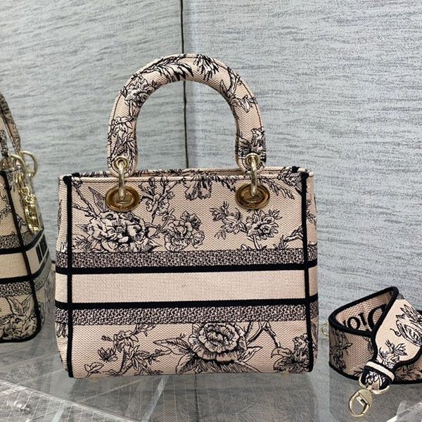 激安価格!ディオール LADY D-LITE ミディアムバッグ 偽物 dea09142