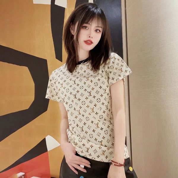 ルイヴィトン モノグラム Tシャツ コピー vur69330
